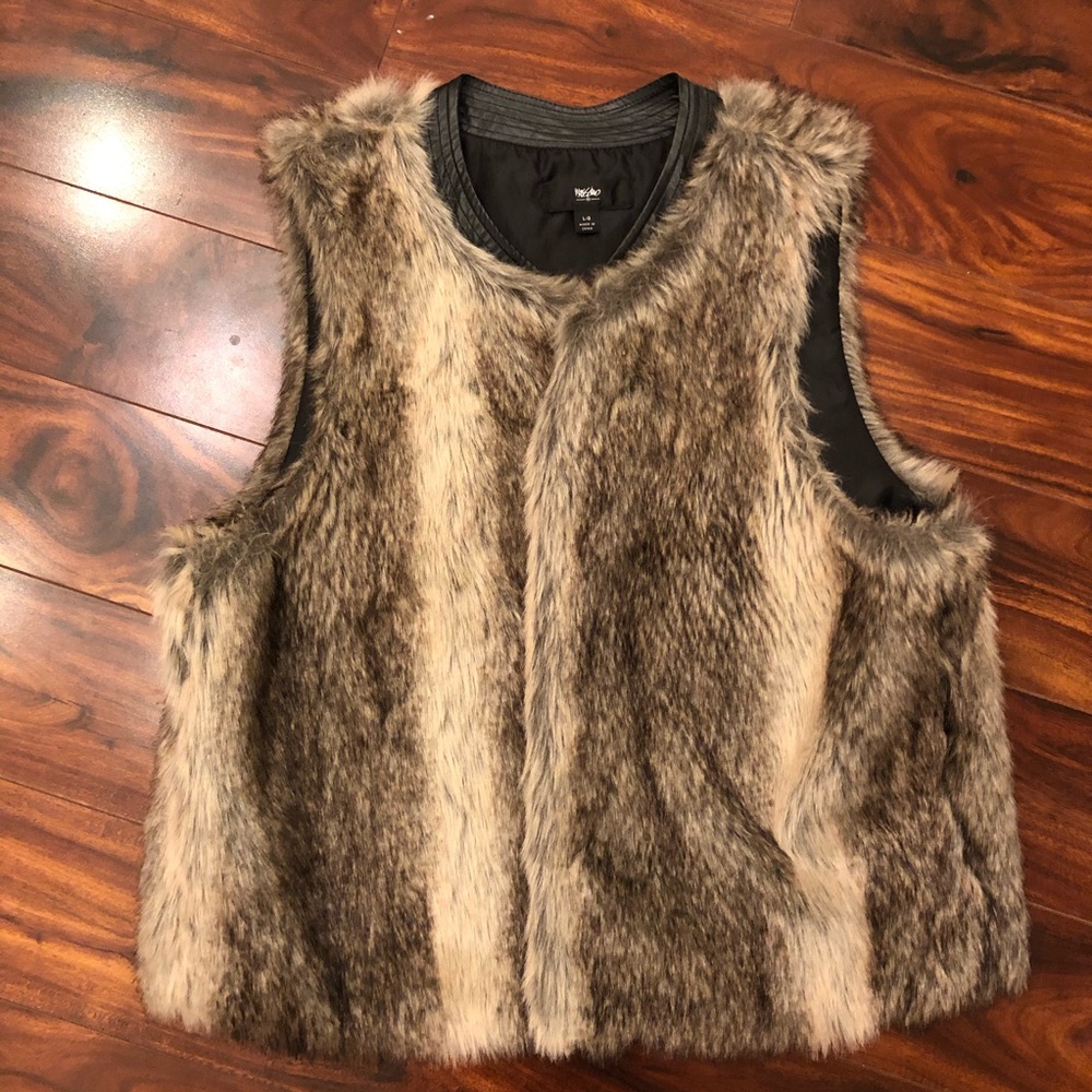 Faux fur vest